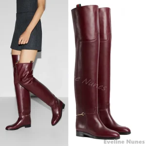 Claret décoration en métal sur le genou bottes femmes bout rond talon épais sans lacet bottes longues 2025 printemps nouvelle botte de créateur de mode
